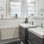 Ruhiges 3-zimmer 75 Qm In Kanalnaehe
