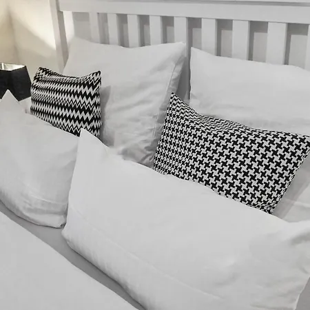 Appartement Ruhiges 3-zimmer 75 Qm In Kanalnaehe *